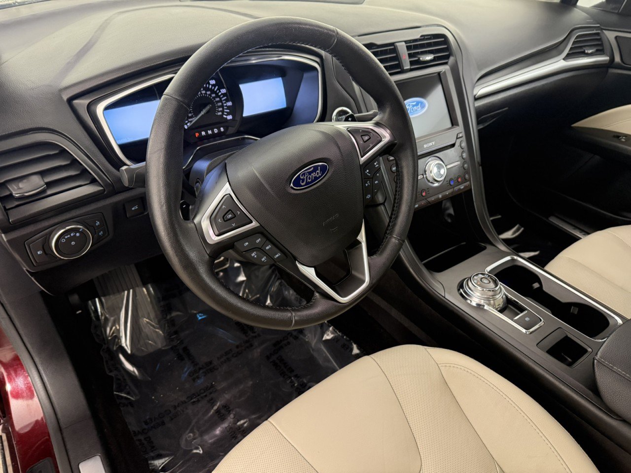 Used 2017 Ford Fusion Titanium image 15