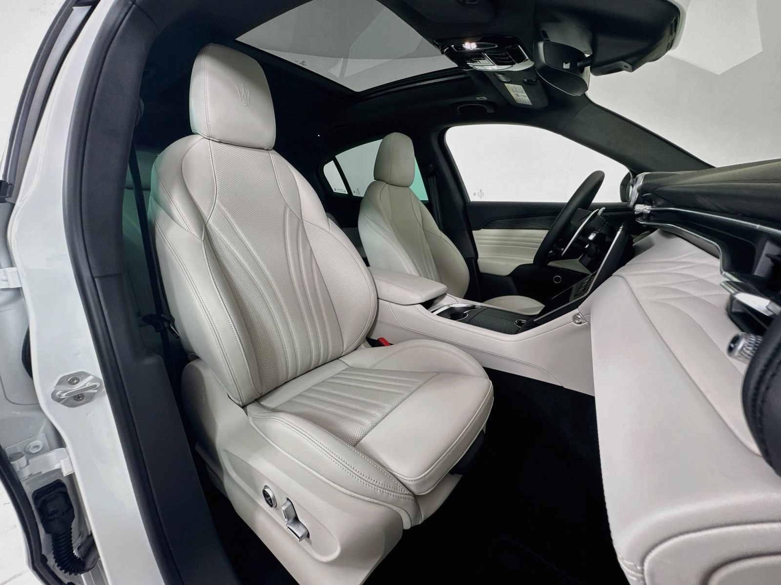 New 2026 Maserati Grecale Modena AWD/4WD image 27