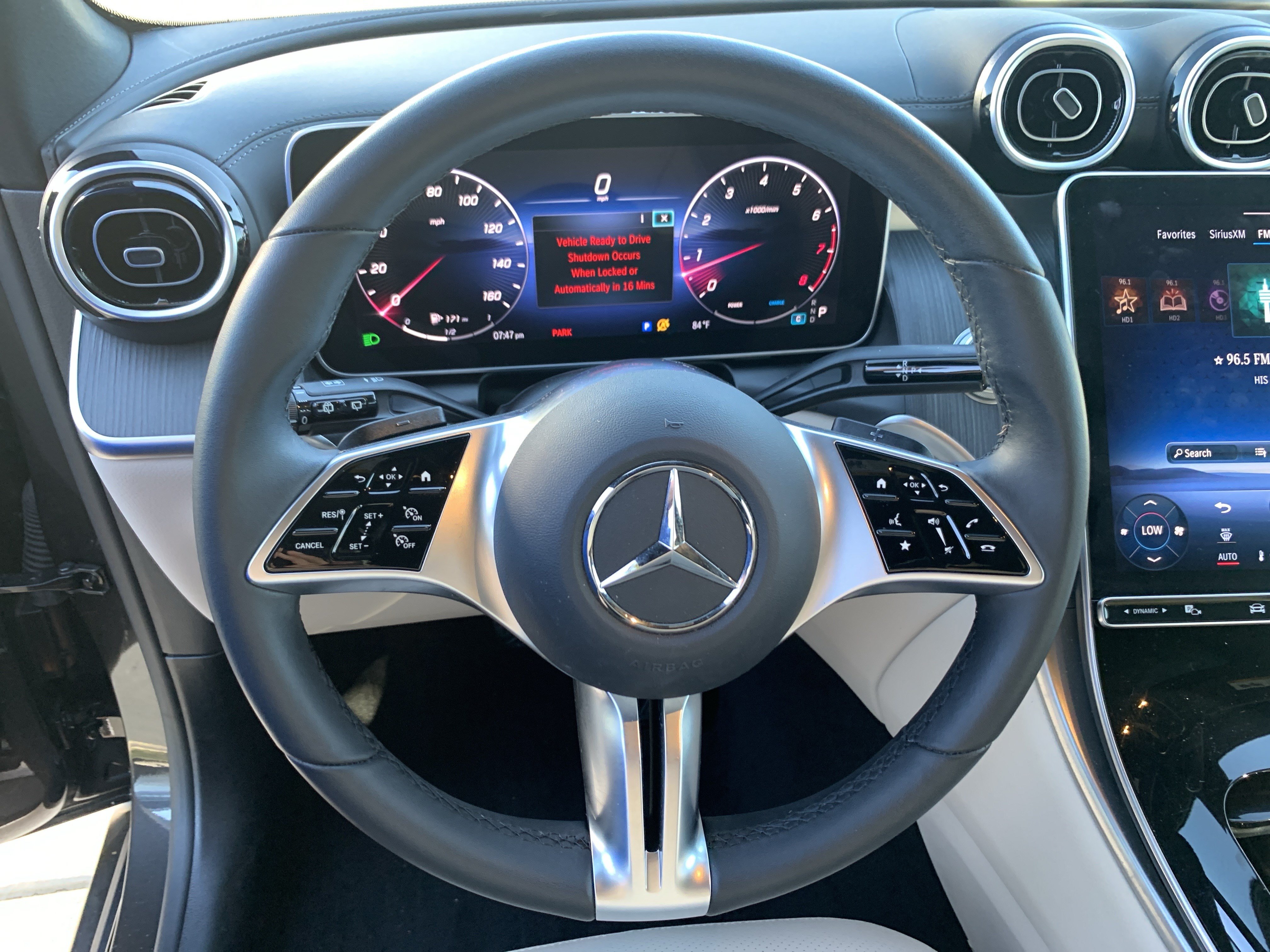 Used 2024 Mercedes-Benz GLC 300 image 18
