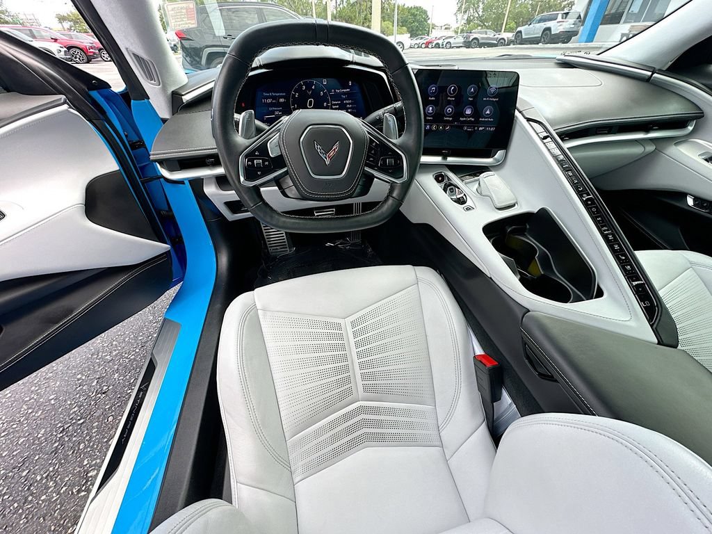 Used 2021 Chevrolet Corvette Stingray Premium Conv w/ Z51 Performance Package RWD image 23