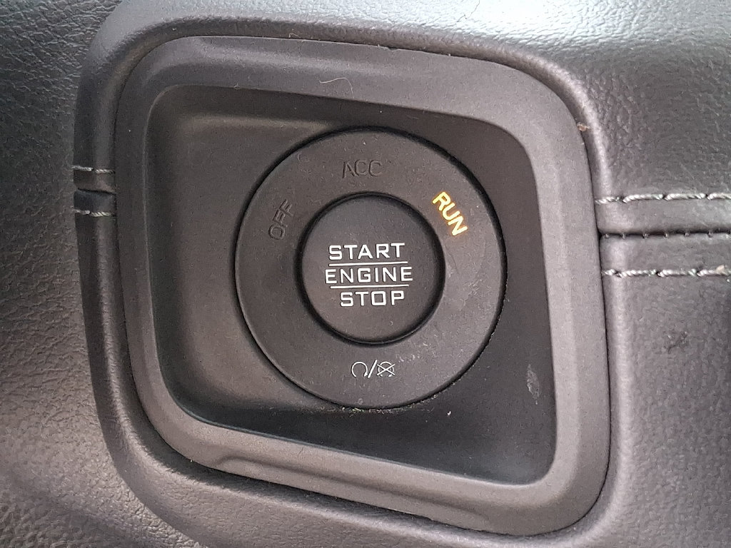 Certified 2026 Jeep Wrangler Unlimited Sahara AWD/4WD image 22