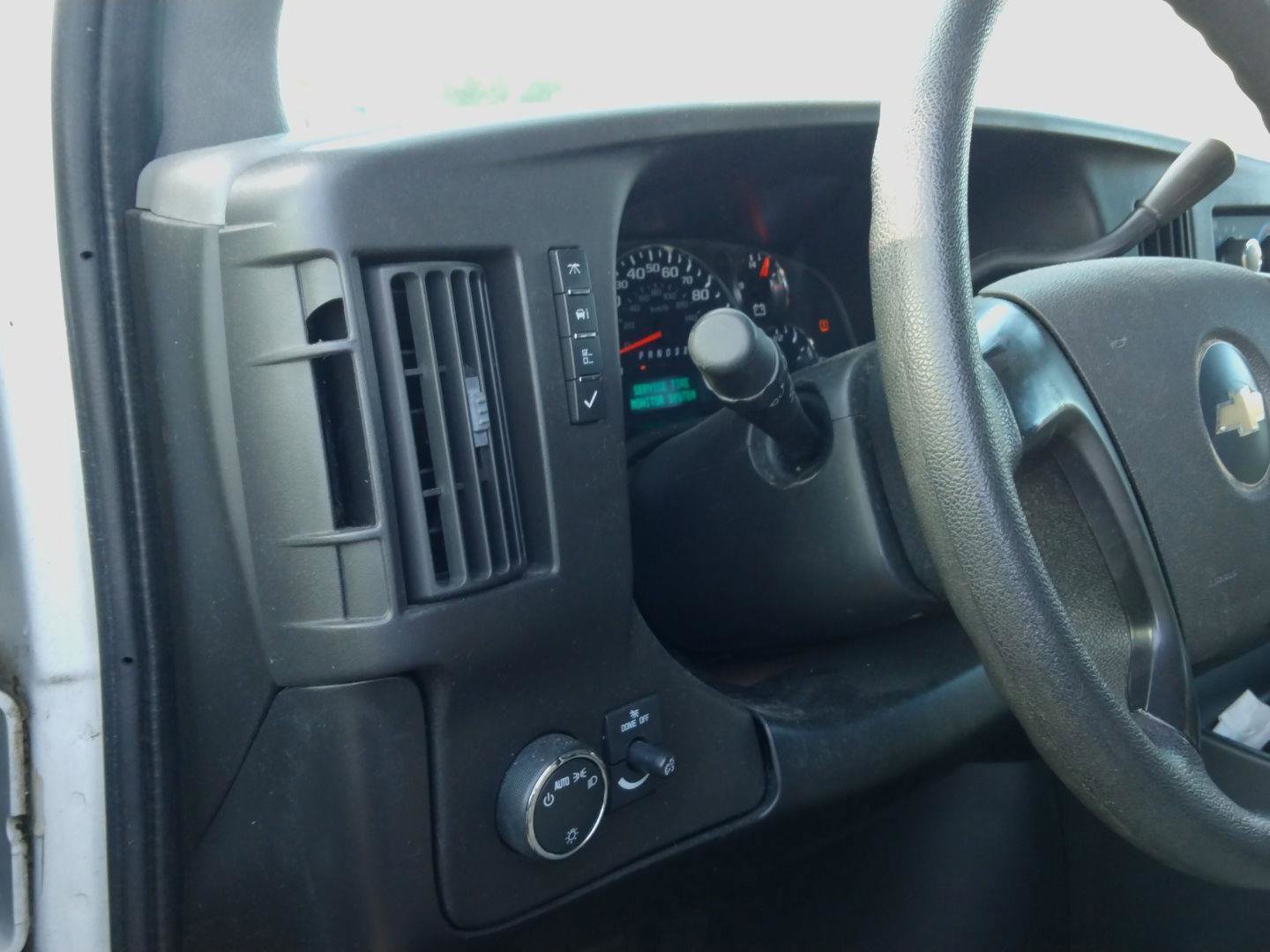 Used 2009 Chevrolet Express 1500 Work Van image 14