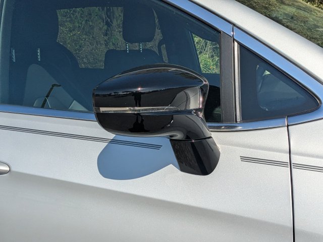 New 2026 Chrysler Voyager LX FWD image 12
