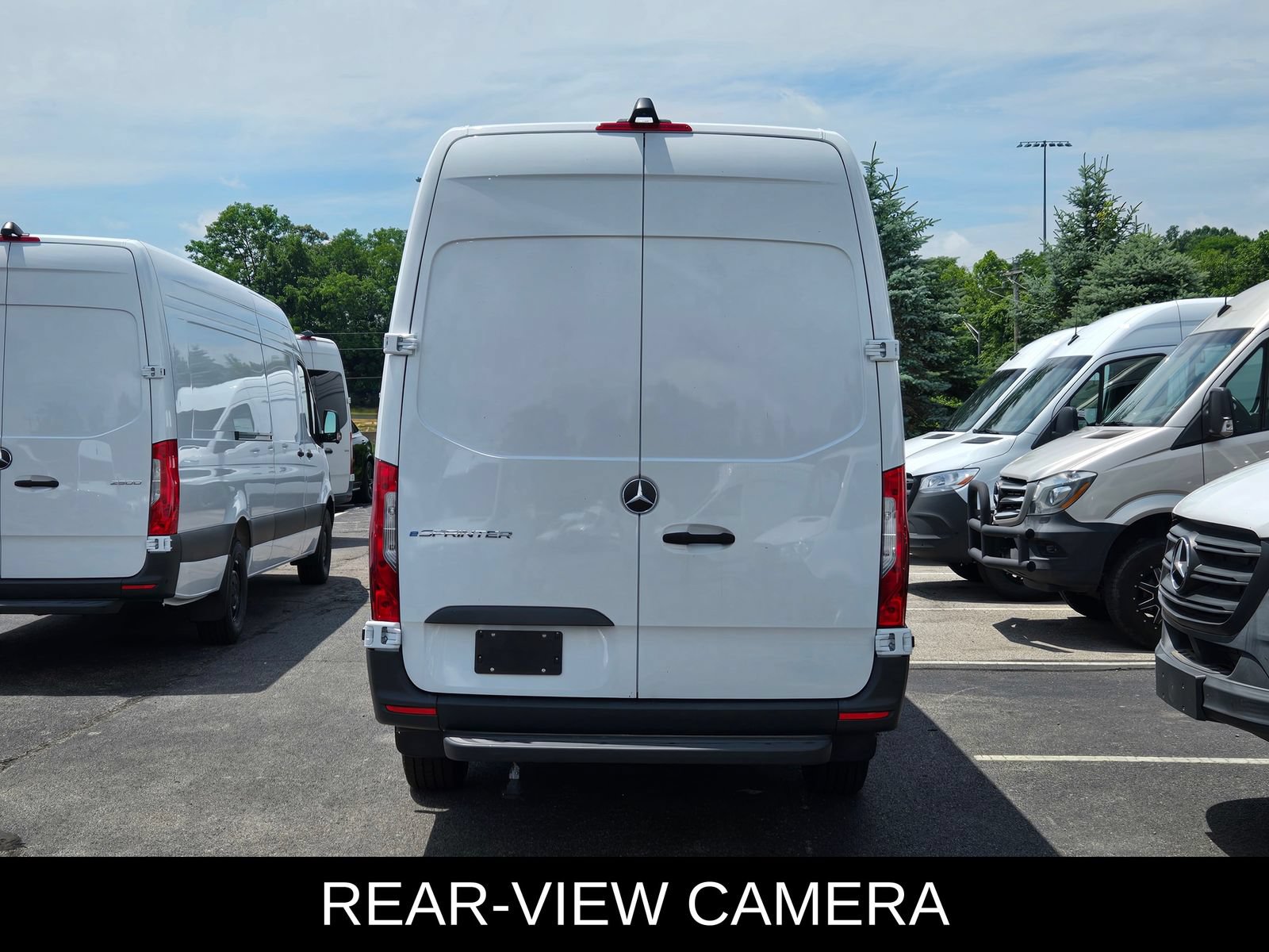 New 2025 Mercedes-Benz eSprinter 170 Cargo image 7