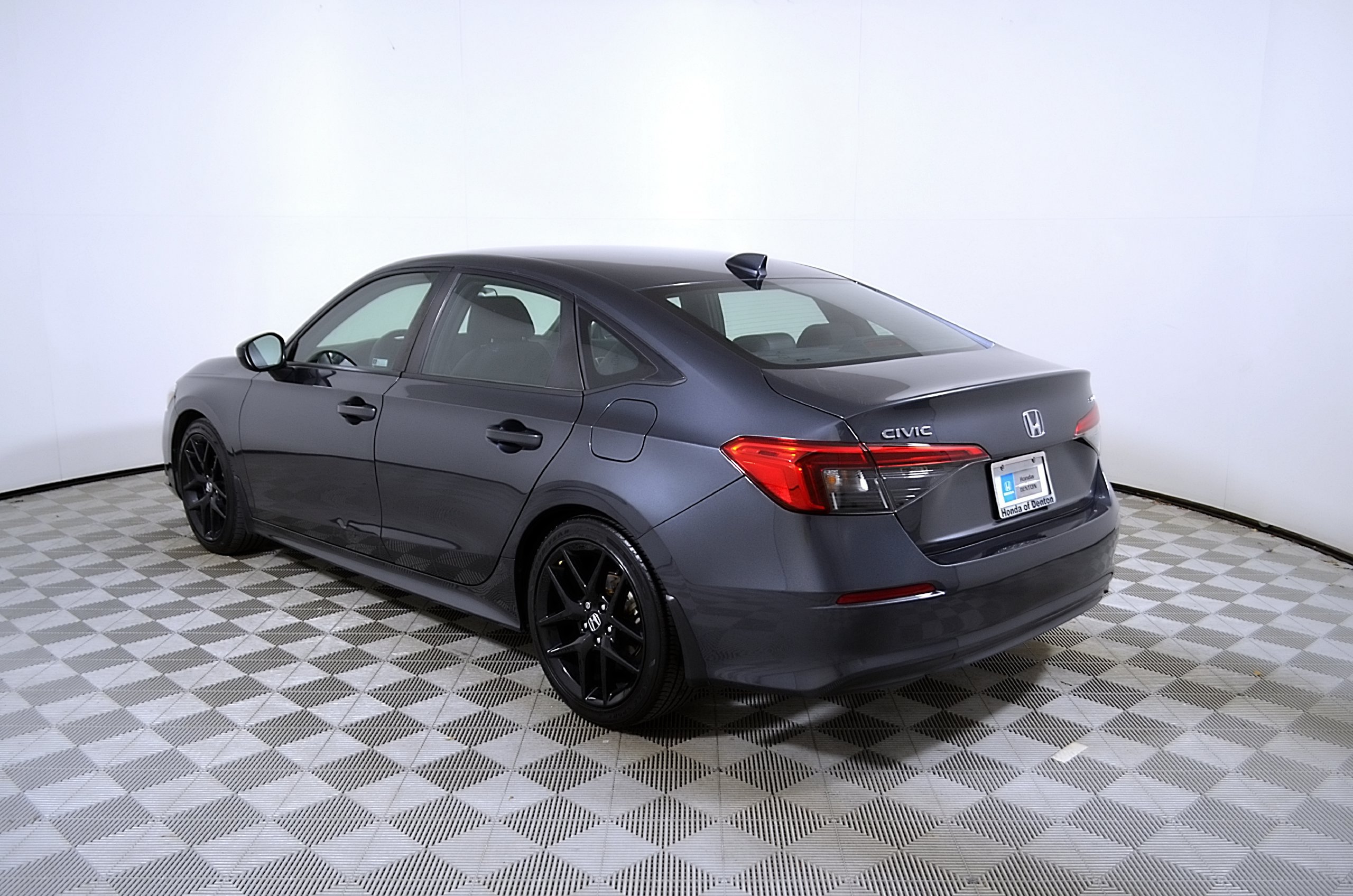 Used 2024 Honda Civic Sport image 9