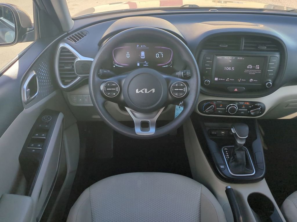 Used 2024 Kia Soul LX FWD image 18