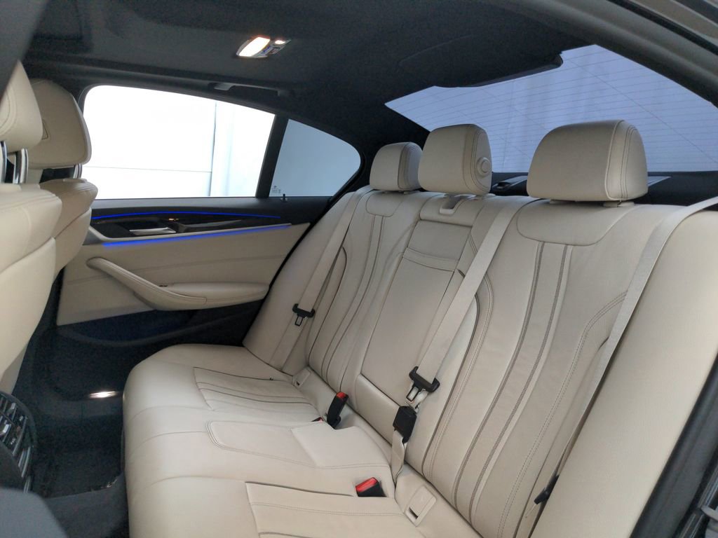 Used 2020 BMW 530e xDrive w/ Convenience Package AWD/4WD image 26