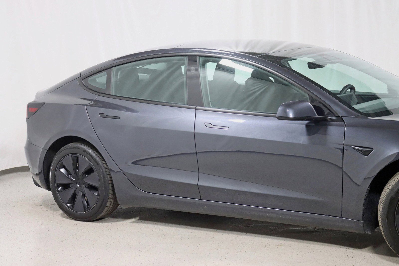 Used 2025 Tesla Model 3 Long Range AWD/4WD image 3