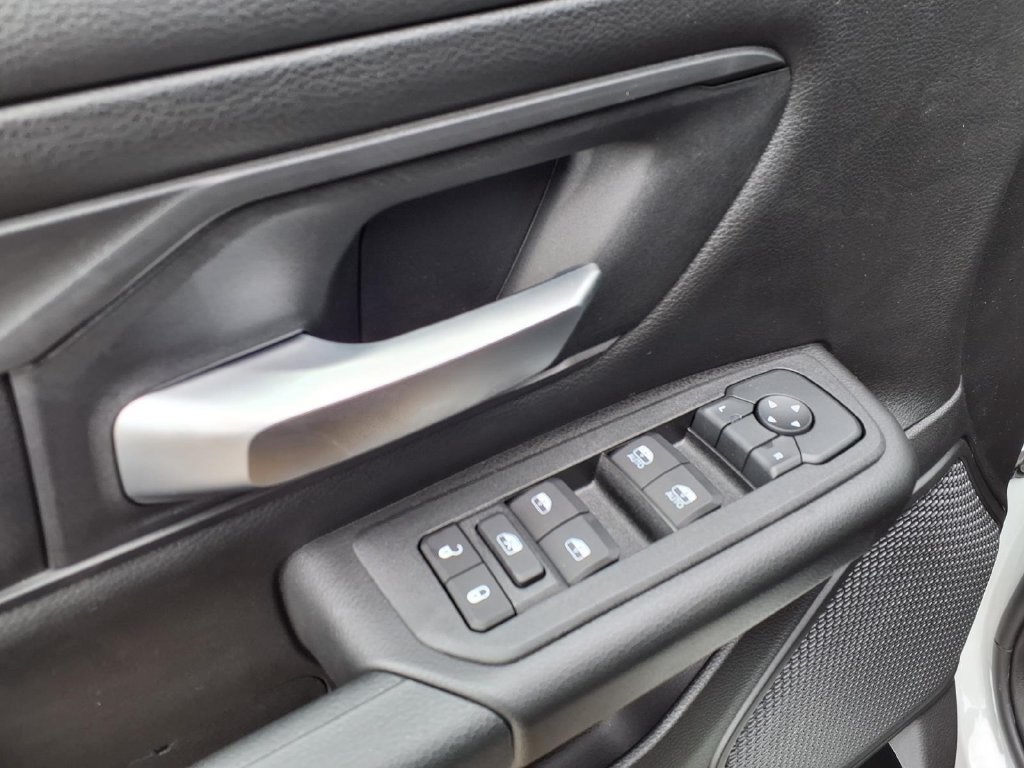 New 2026 RAM 1500 Express AWD/4WD image 19