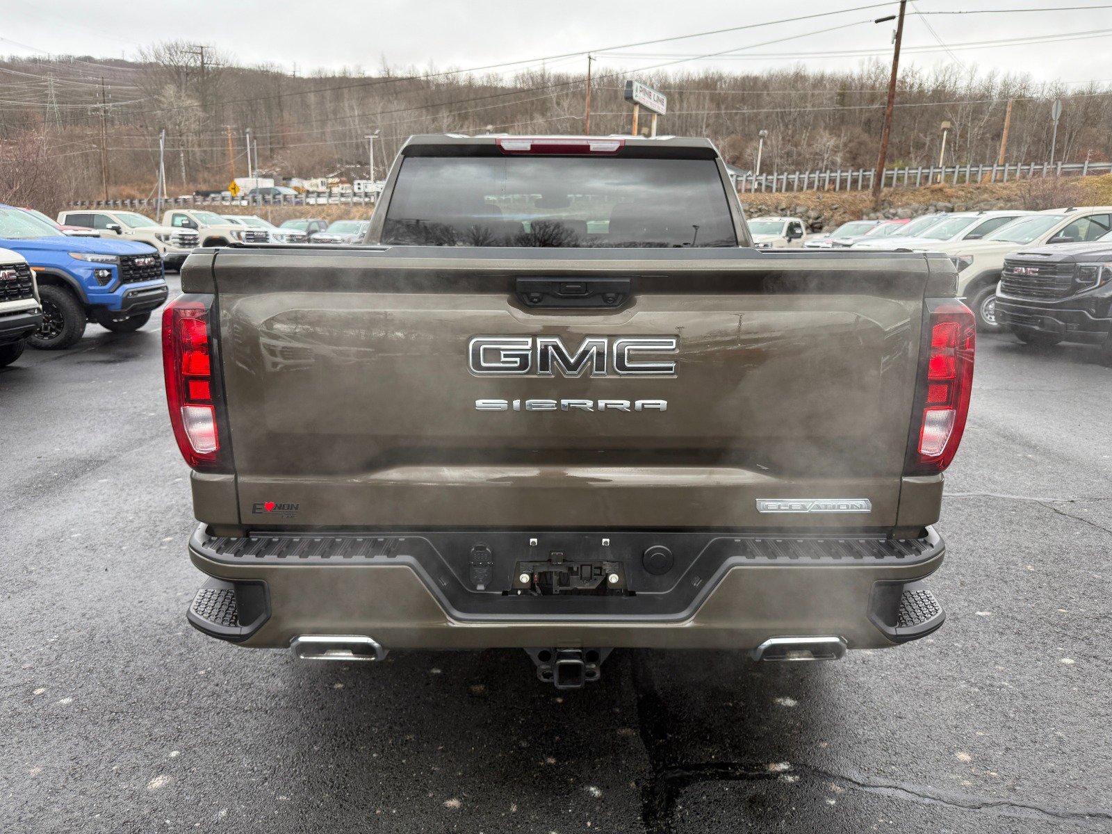 Used 2024 GMC Sierra 1500 Elevation w/ LPO, Elevation Black Package image 4