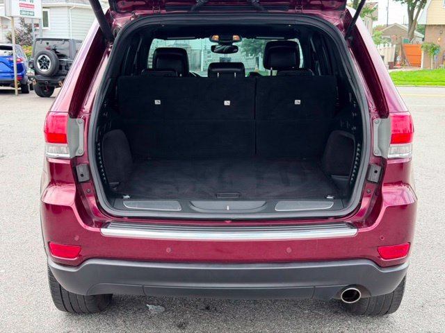 Used 2018 Jeep Grand Cherokee Limited AWD/4WD image 7