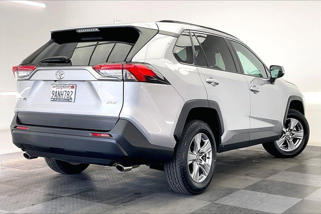 Used 2022 Toyota RAV4 XLE image 13