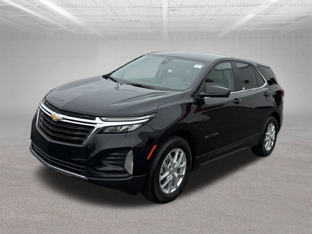 Used 2023 Chevrolet Equinox LT w/ Driver Convenience Package FWD image 3