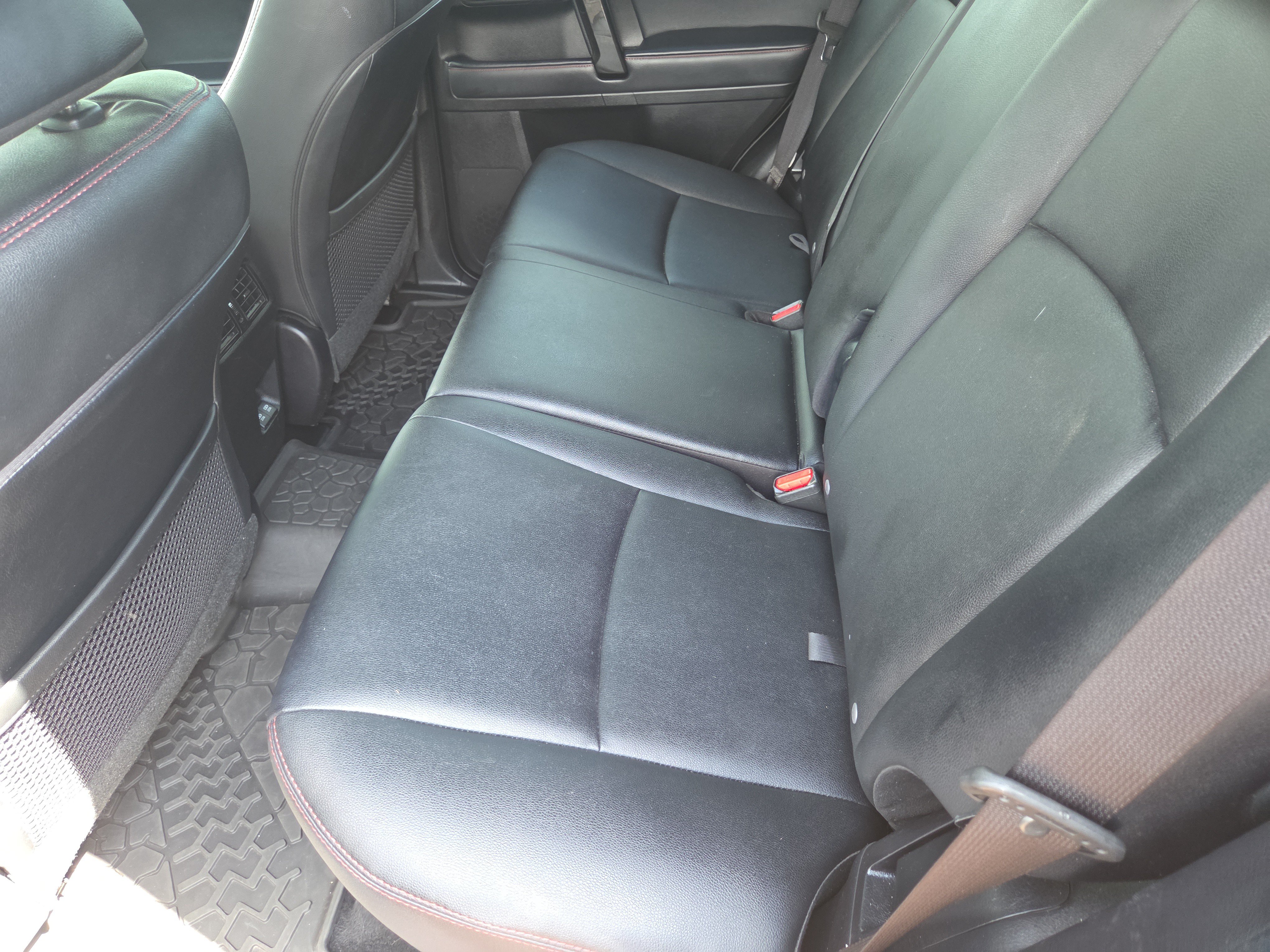 Certified 2021 Toyota 4Runner TRD Off-Road Premium w/ Moonroof Package AWD/4WD image 19