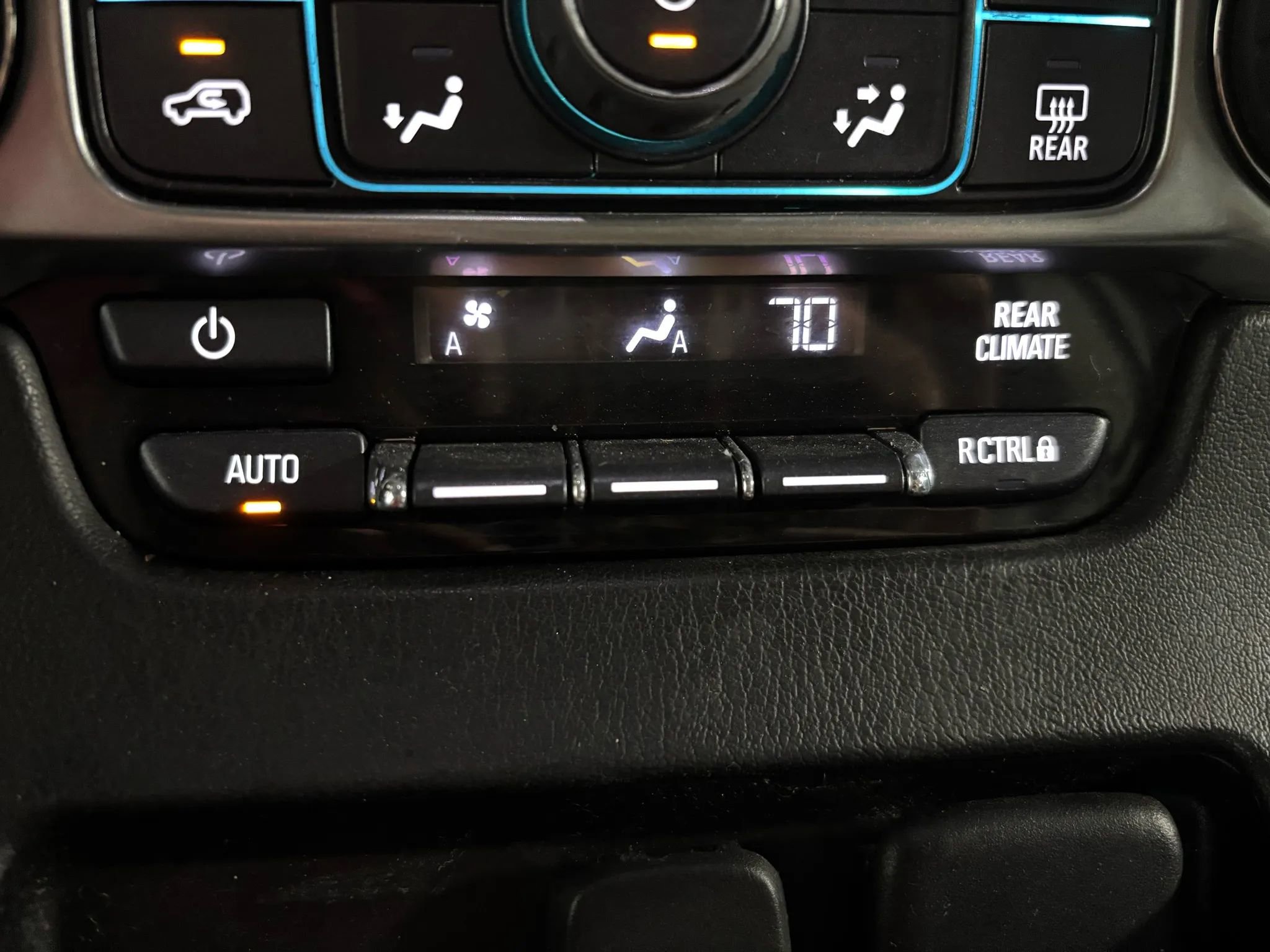 Used 2018 Chevrolet Tahoe LT image 33