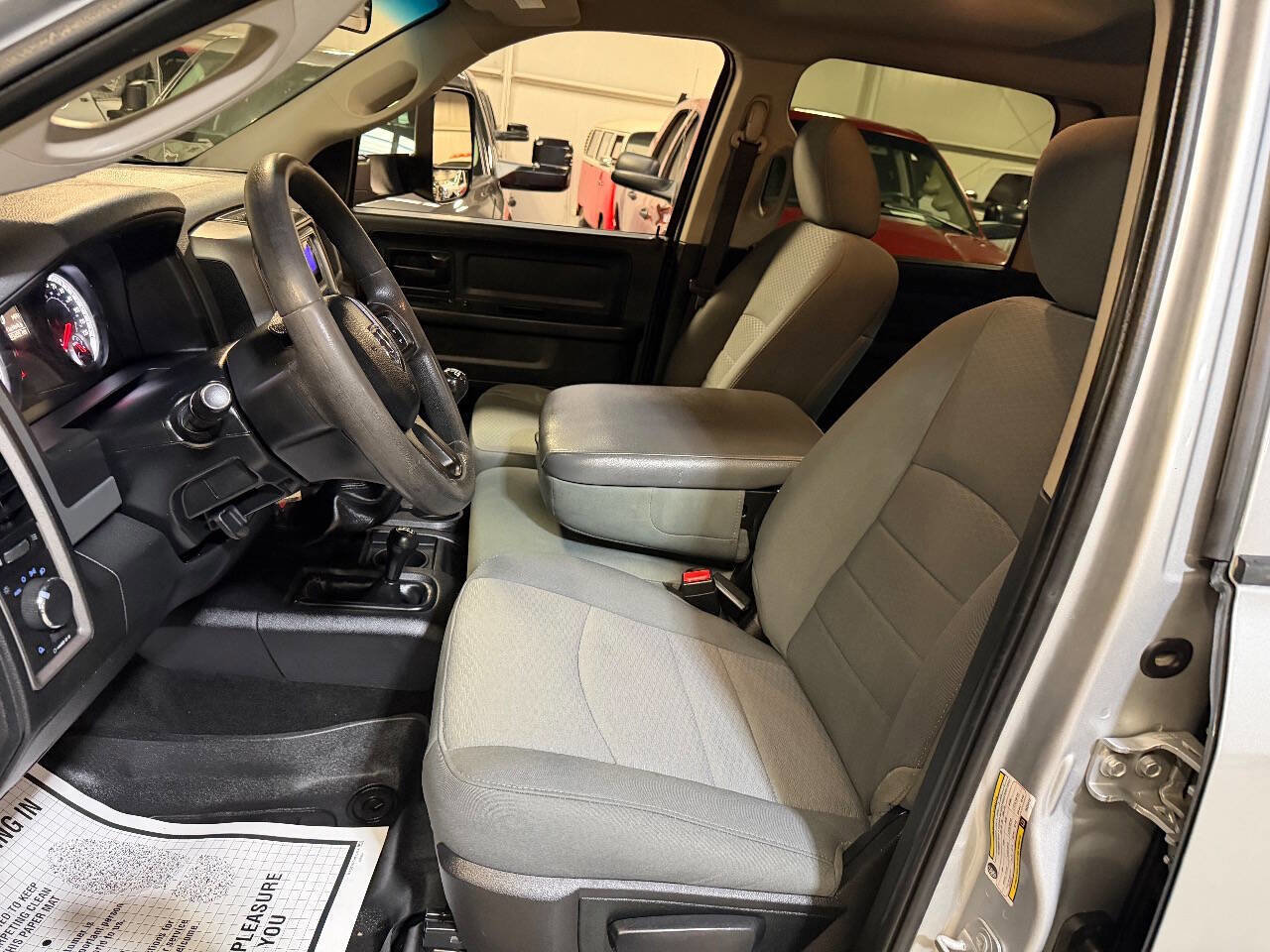 Used 2016 RAM 3500 Tradesman w/ Chrome Appearance Group AWD/4WD image 37