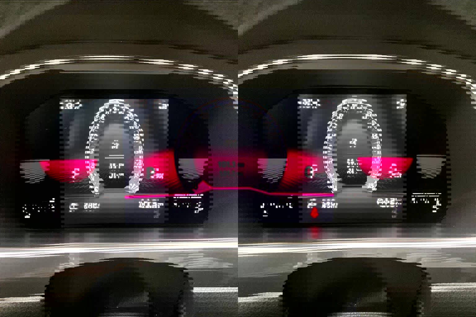 Used 2022 Volkswagen Tiguan SE R-Line image 22