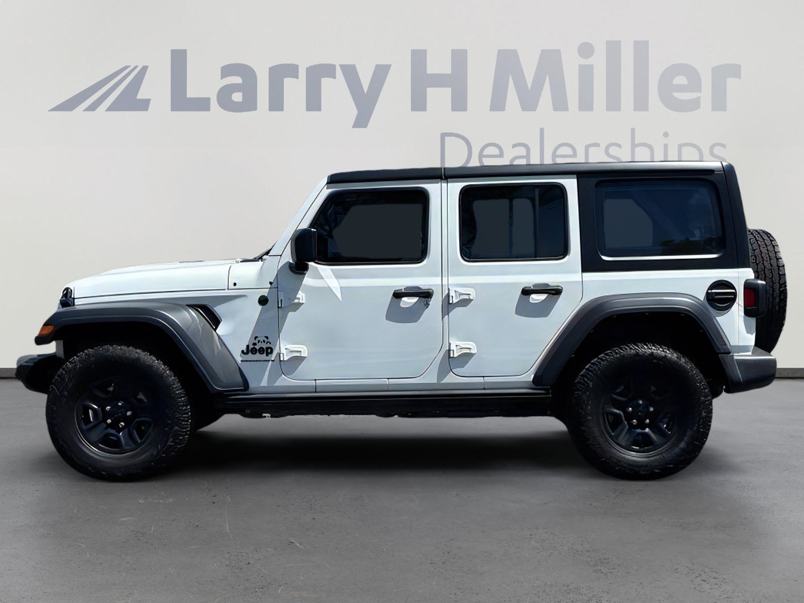 Used 2023 Jeep Wrangler Unlimited Sport AWD/4WD image 3