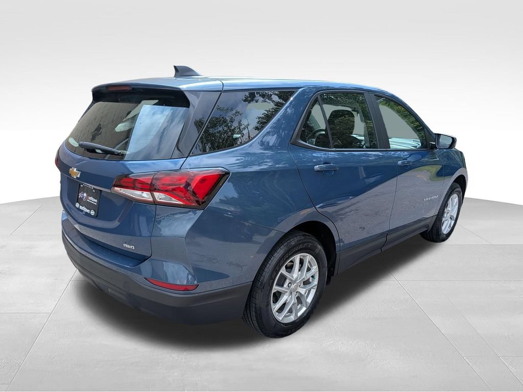 Used 2024 Chevrolet Equinox LS w/ LPO, Floor Liner Package AWD/4WD image 13