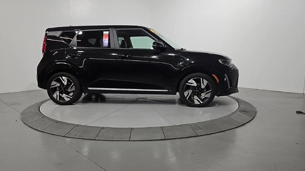 Used 2023 Kia Soul GT-Line w/ GT-Line Technology Package FWD image 7