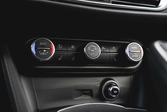 New 2025 Alfa Romeo Stelvio Sprint image 34