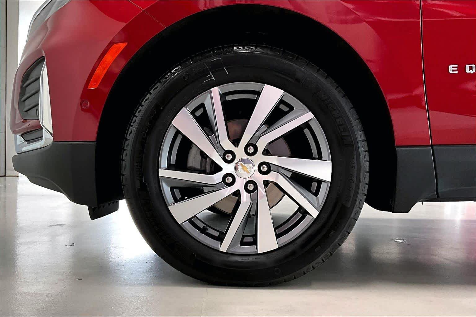 Used 2022 Chevrolet Equinox Premier AWD/4WD image 8