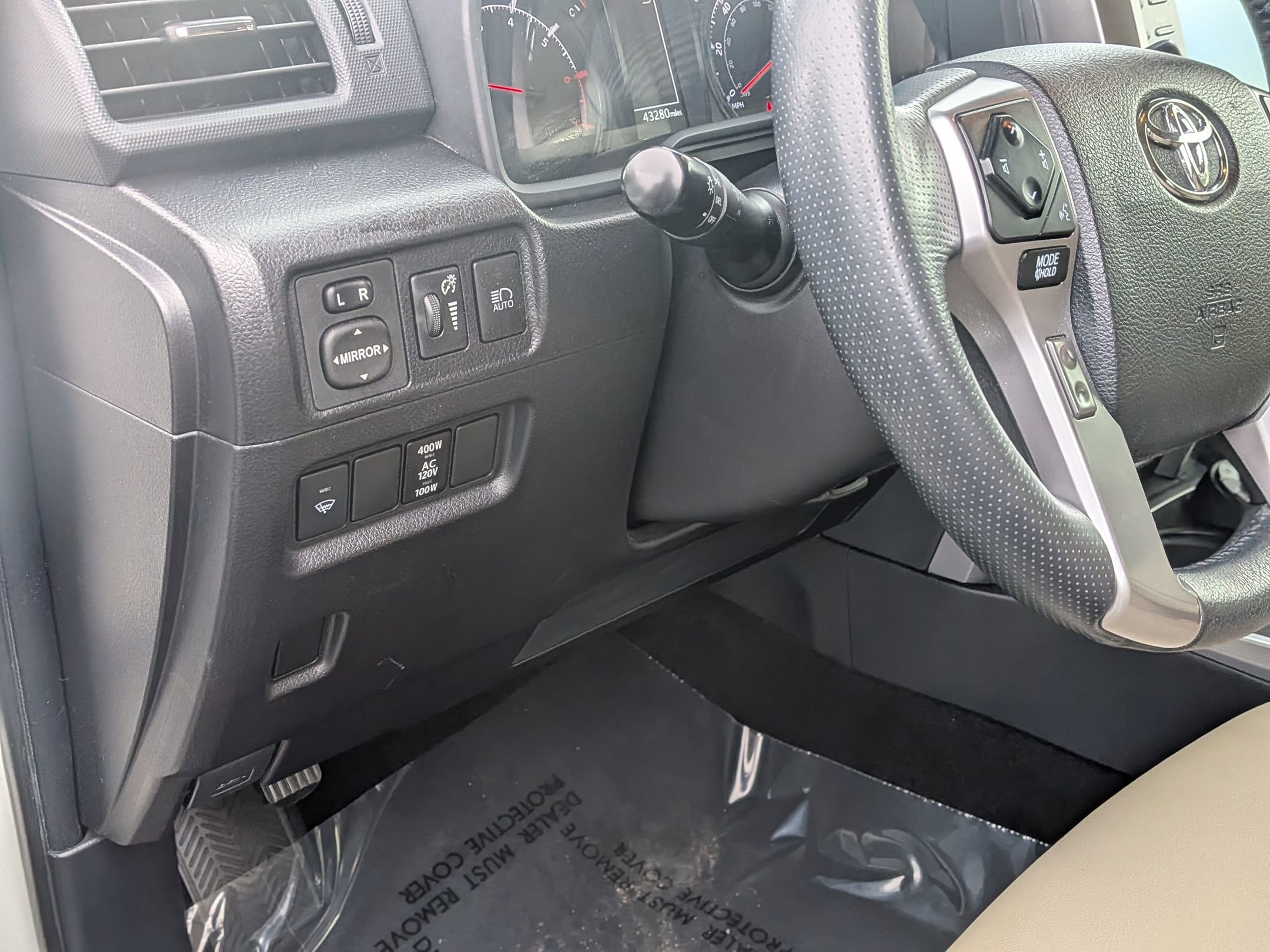 Used 2020 Toyota 4Runner SR5 Premium w/ Moonroof Package AWD/4WD image 17