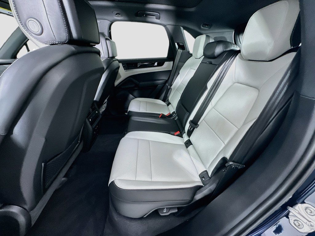 New 2026 Porsche Cayenne AWD/4WD image 24