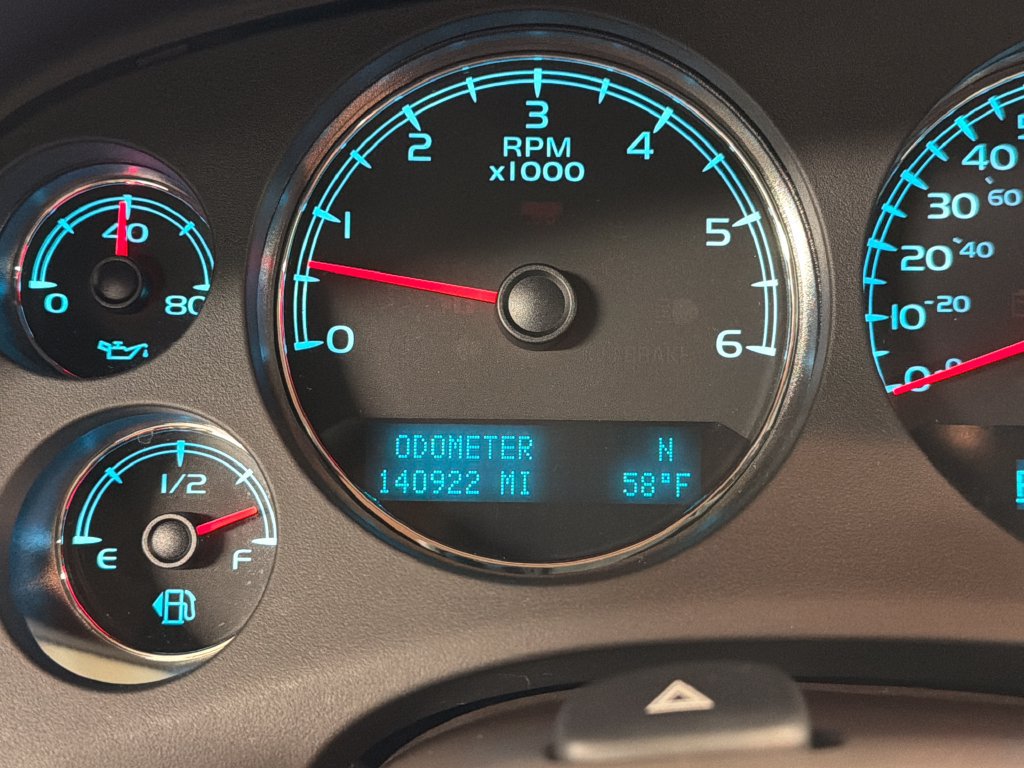 Used 2014 GMC Yukon Denali RWD image 37