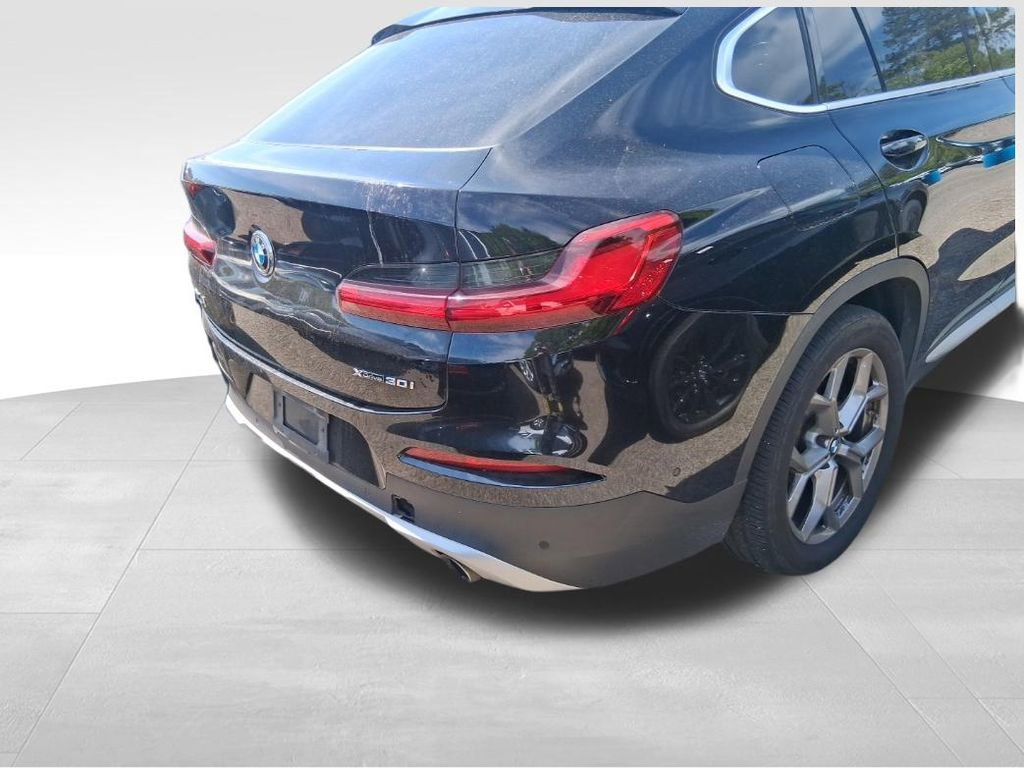 Used 2021 BMW X4 xDrive30i w/ Executive Package AWD/4WD image 5