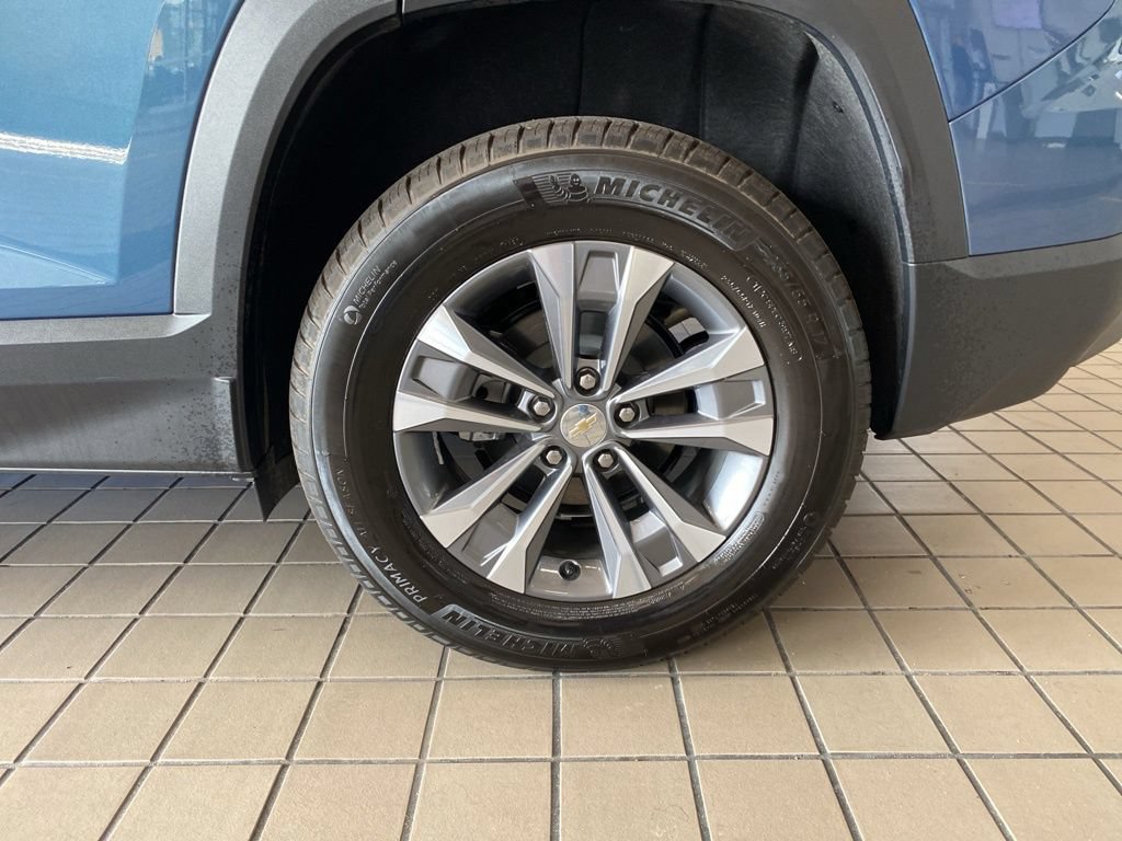 New 2026 Chevrolet Equinox LT w/ Convenience Package II AWD/4WD image 21