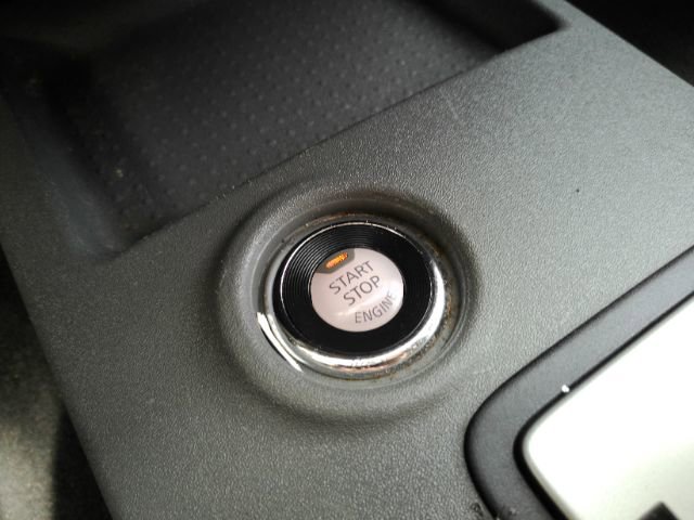 Used 2021 Nissan Frontier S image 36