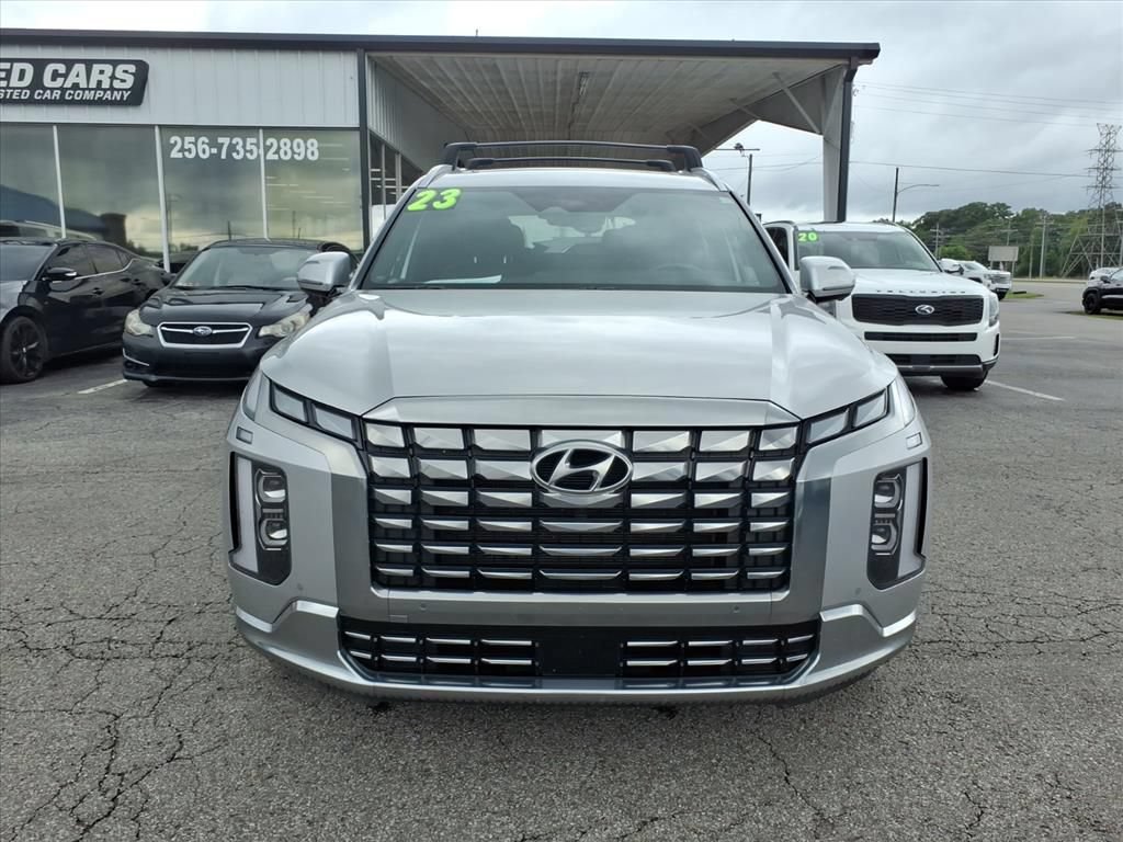 Used 2023 Hyundai Palisade Calligraphy FWD image 2