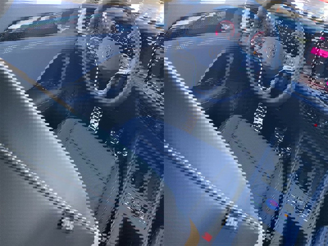 New 2026 Volkswagen Tiguan SE R-Line image 10