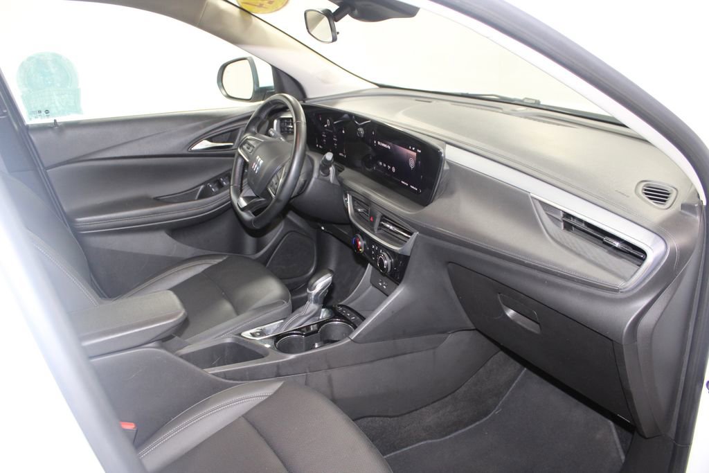 Used 2024 Buick Encore GX Sport Touring image 24