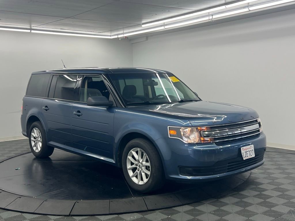 Used 2019 Ford Flex SE FWD image 2