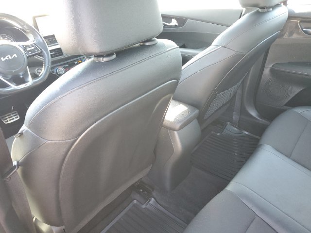 Used 2022 Kia Forte GT-Line w/ GT-Line Premium Package FWD image 14