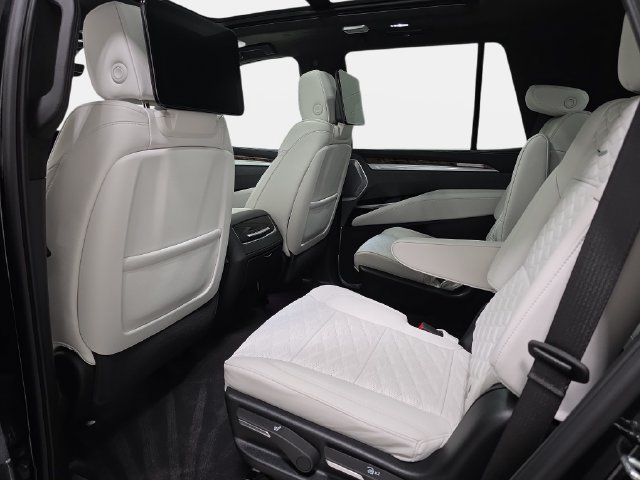 New 2026 Cadillac Escalade Platinum Sport AWD/4WD image 10