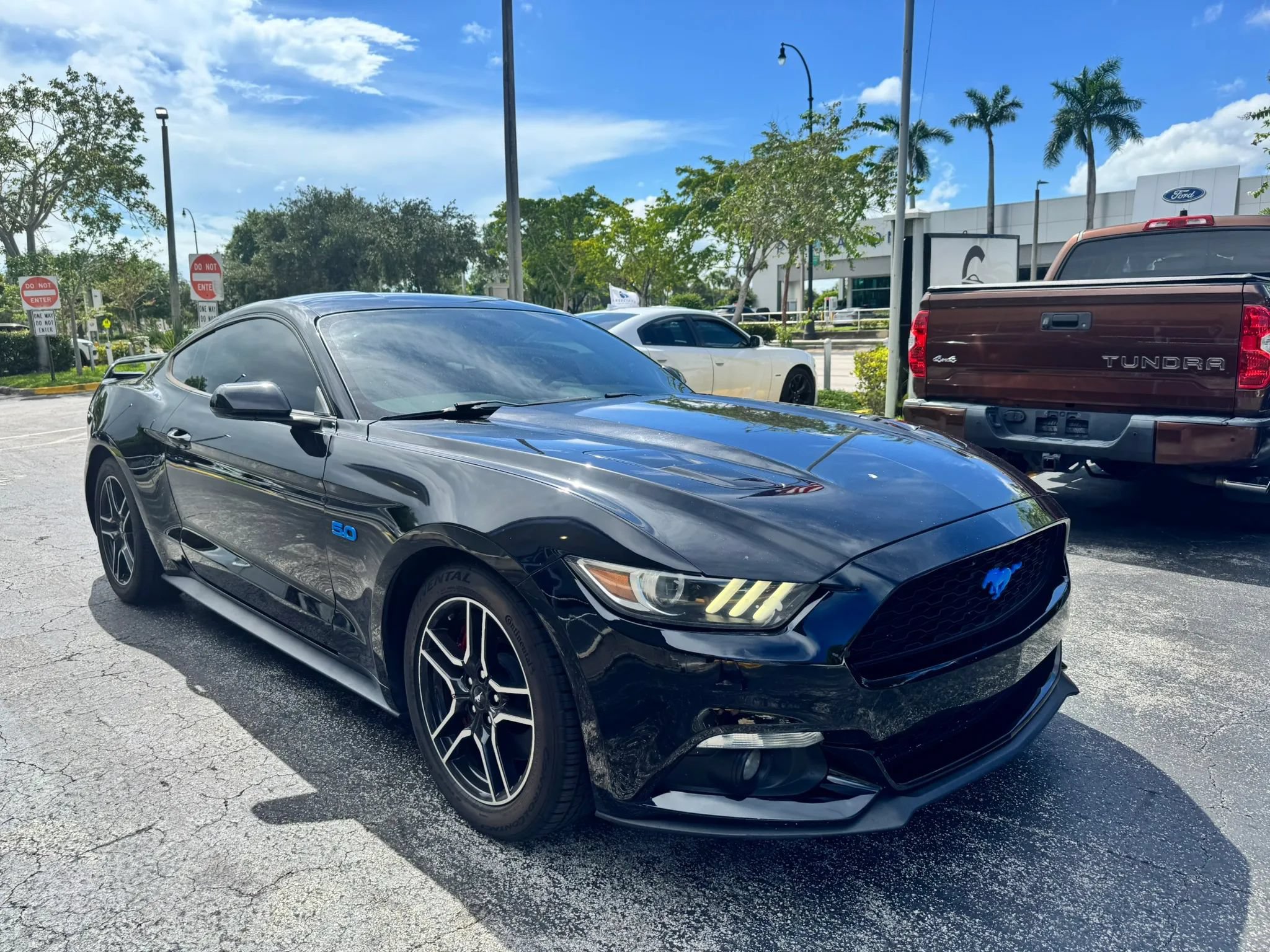 Used 2015 Ford Mustang GT RWD image 3