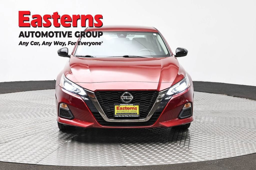 Used 2022 Nissan Altima 2.5 SR AWD/4WD image 2