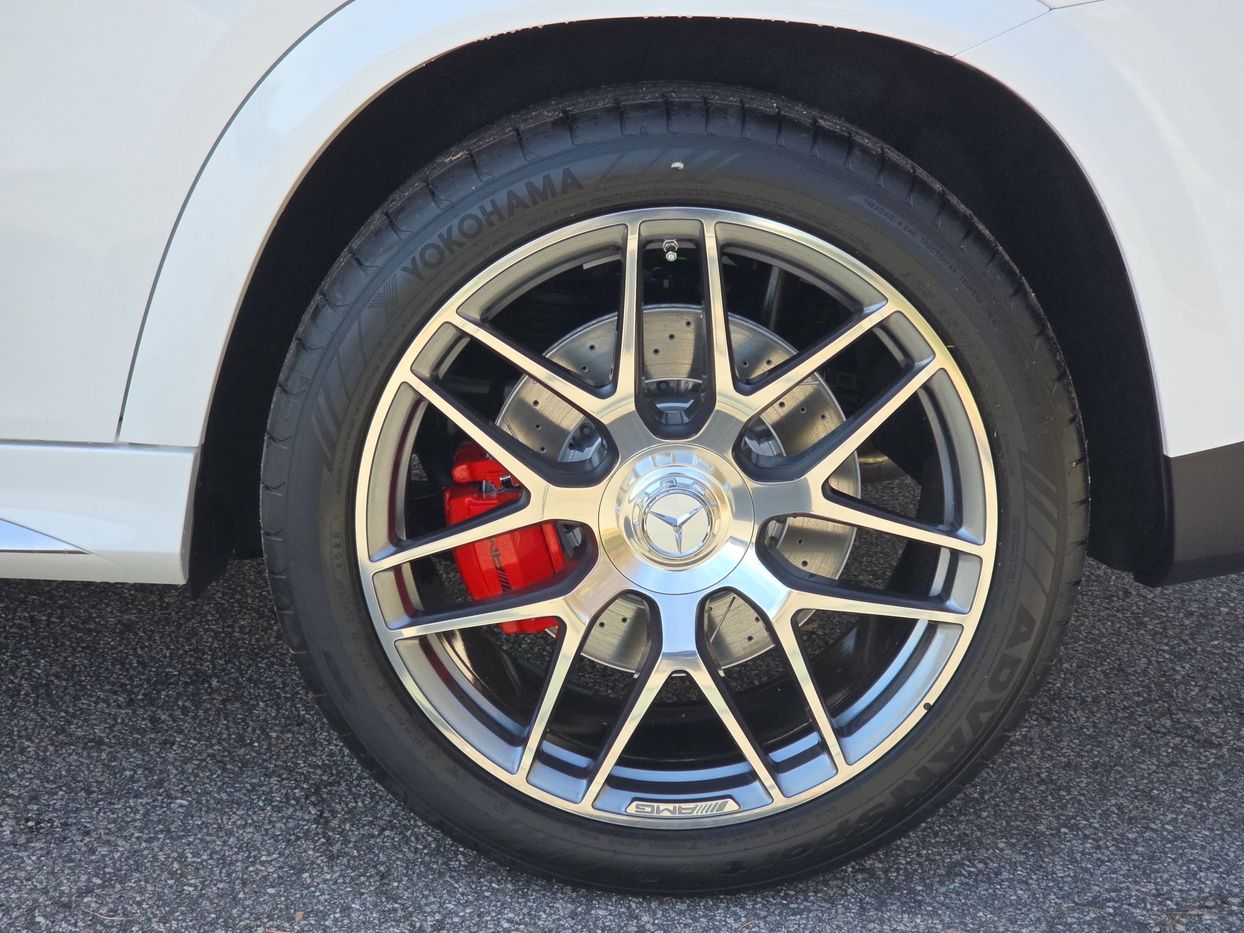 New 2026 Mercedes-Benz GLE 63 AMG S image 34