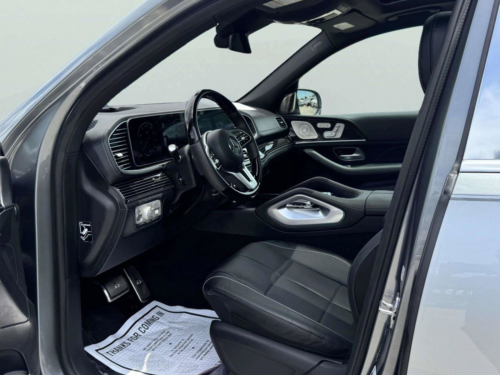 Used 2022 Mercedes-Benz Maybach GLS 600 4MATIC image 35