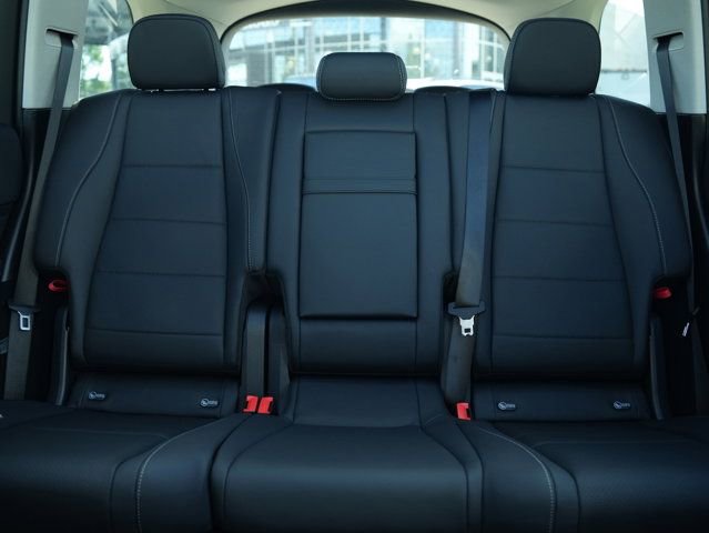 Used 2026 Mercedes-Benz GLS 450 4MATIC image 38
