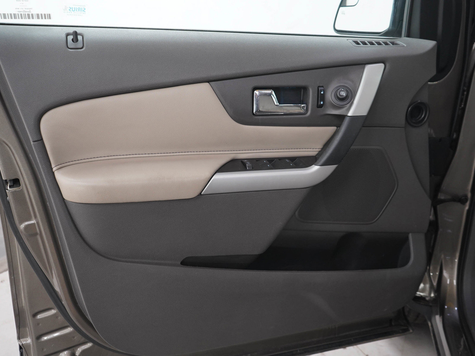 Used 2014 Ford Edge Limited FWD image 20
