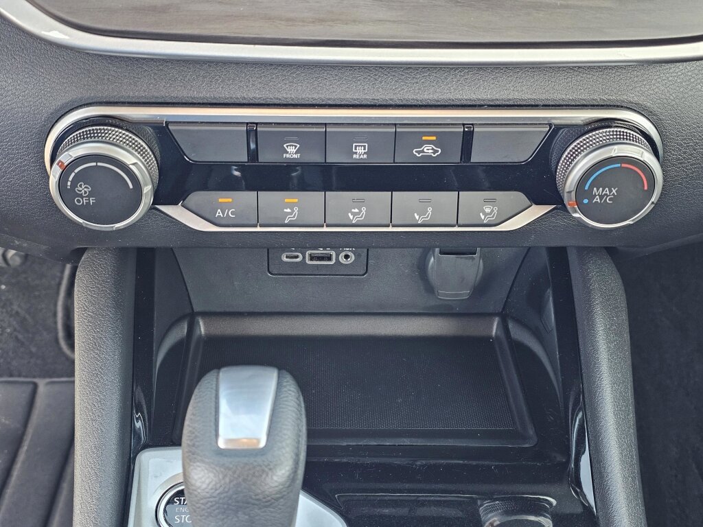 Used 2024 Nissan Altima 2.5 SV image 27