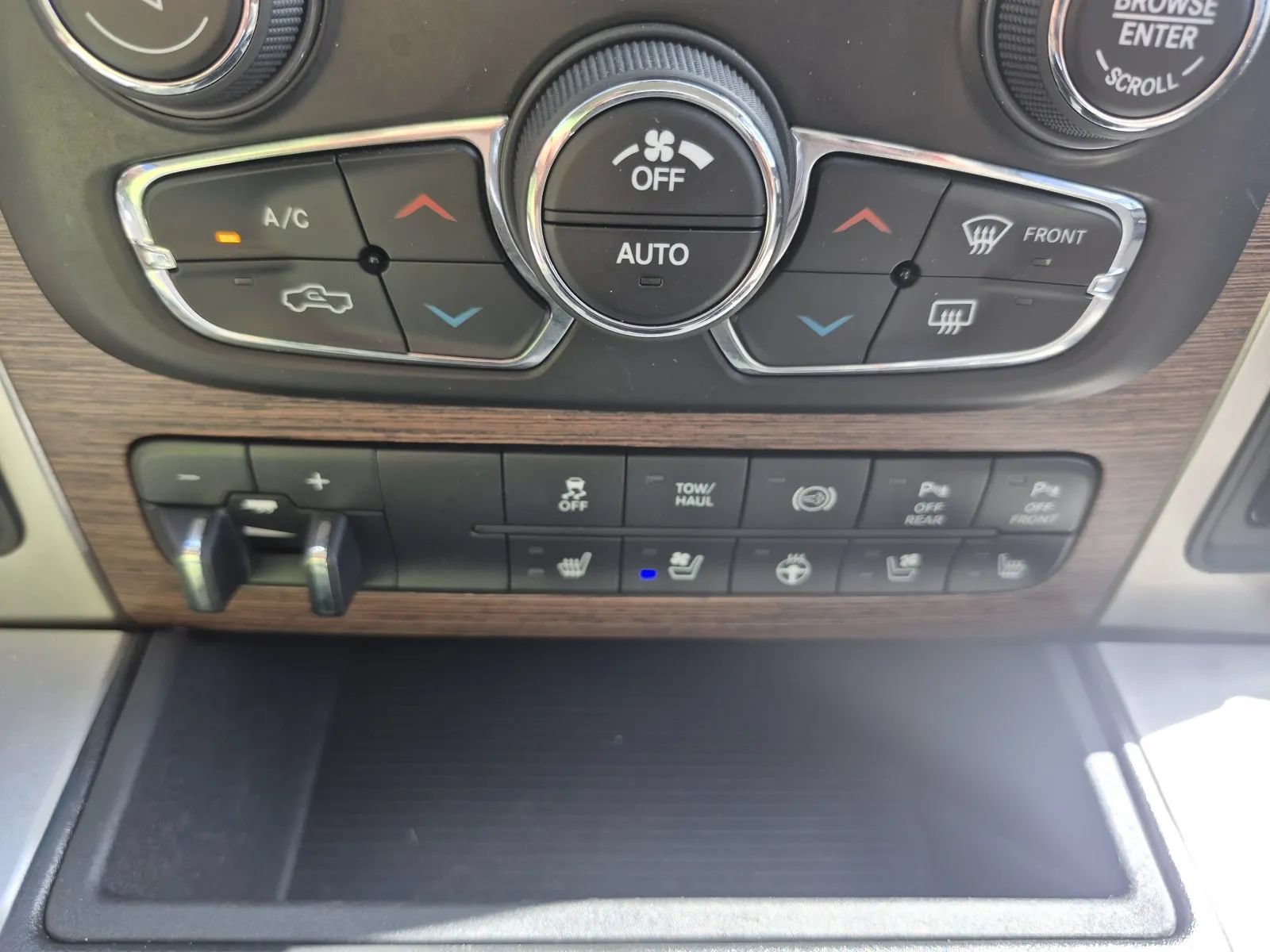 Used 2018 RAM 2500 Laramie AWD/4WD image 31