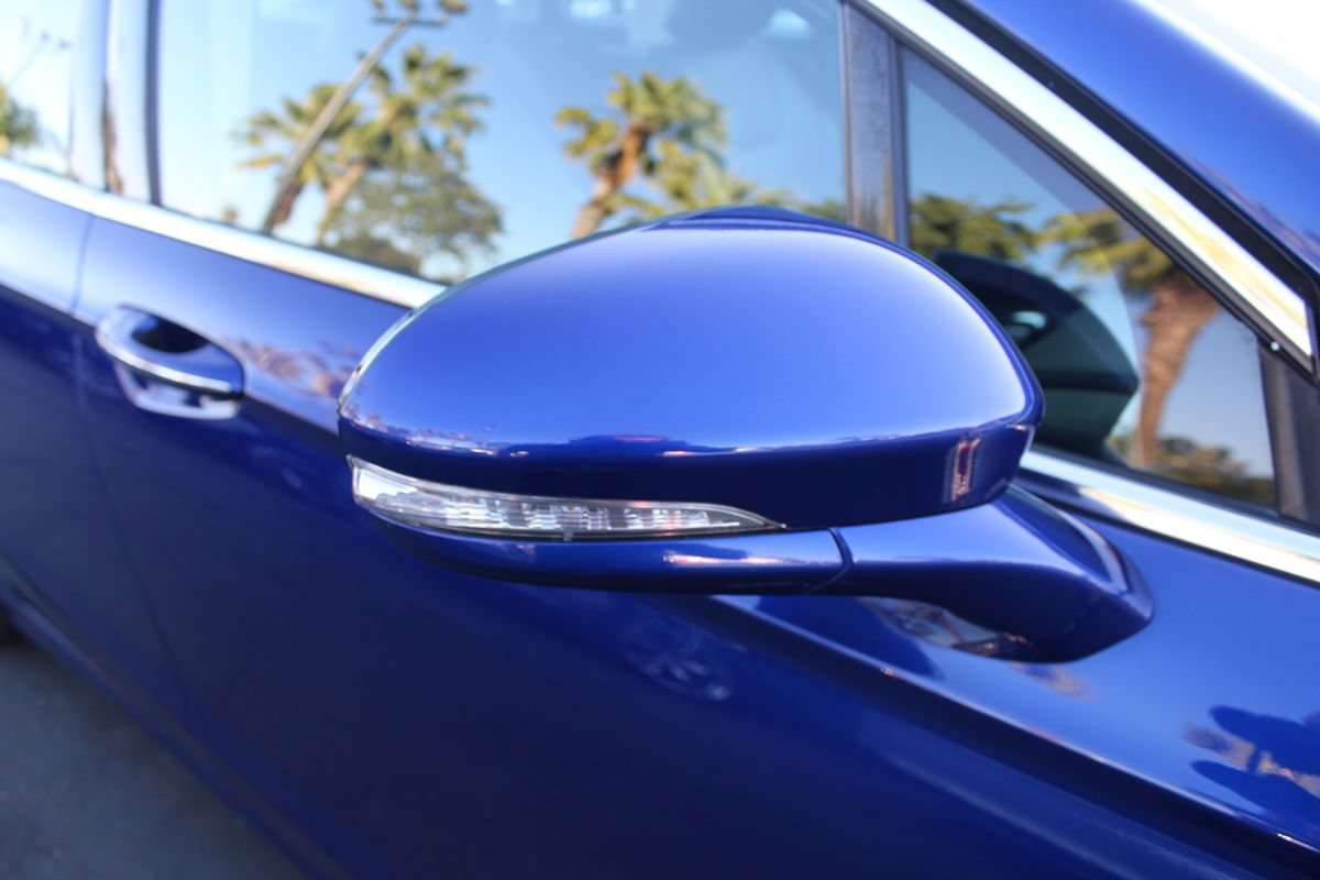Used 2016 Ford Fusion Energi Titanium FWD image 12