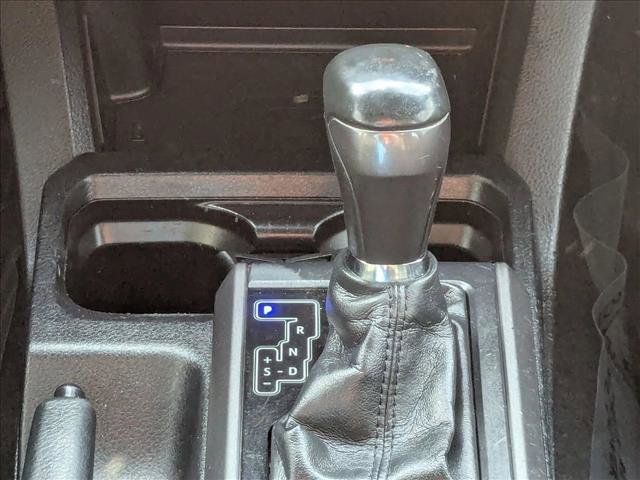 Used 2019 Toyota Tacoma TRD Off-Road image 11