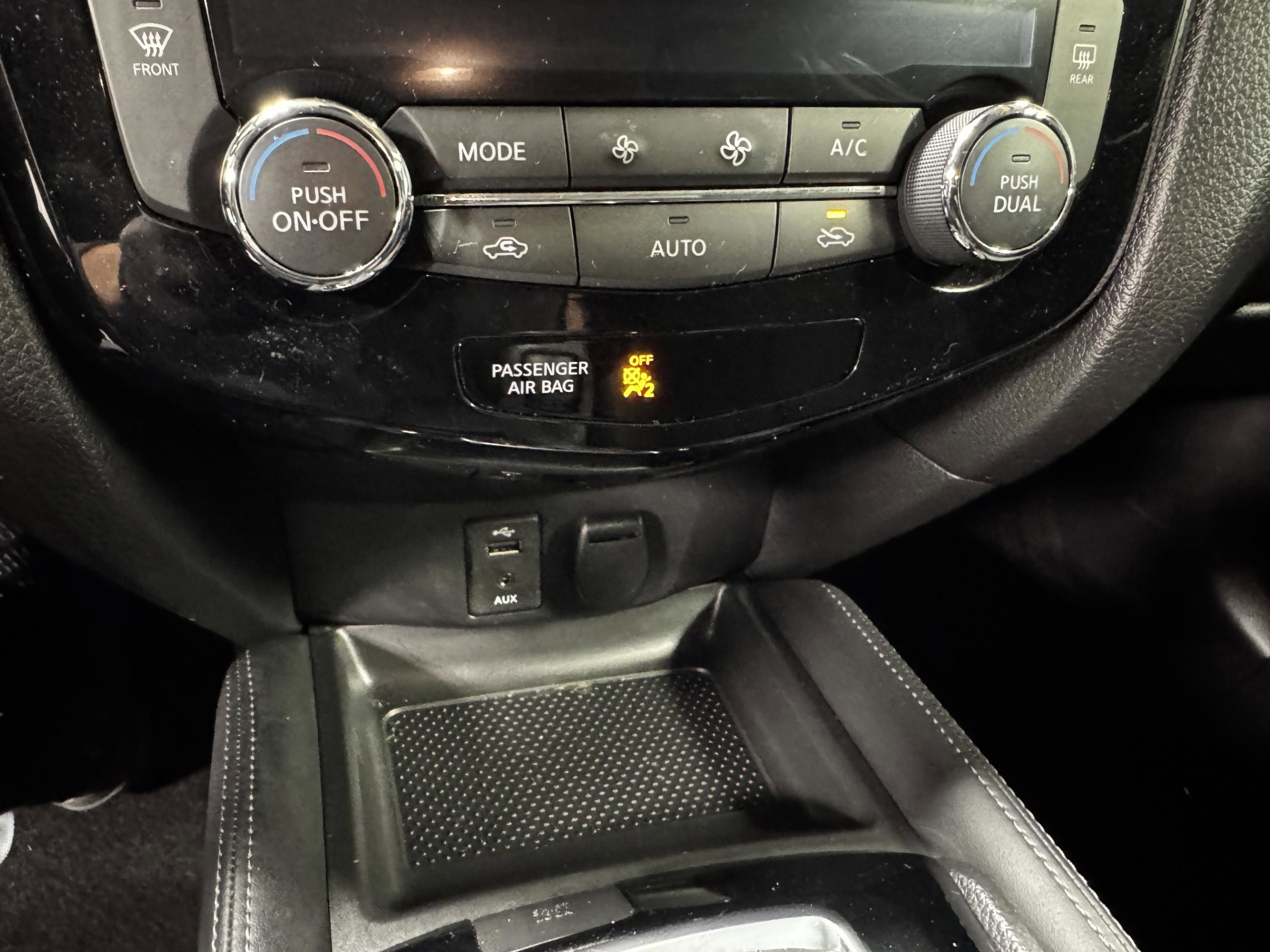 Used 2018 Nissan Rogue Sport SL w/ SL Premium Package image 23