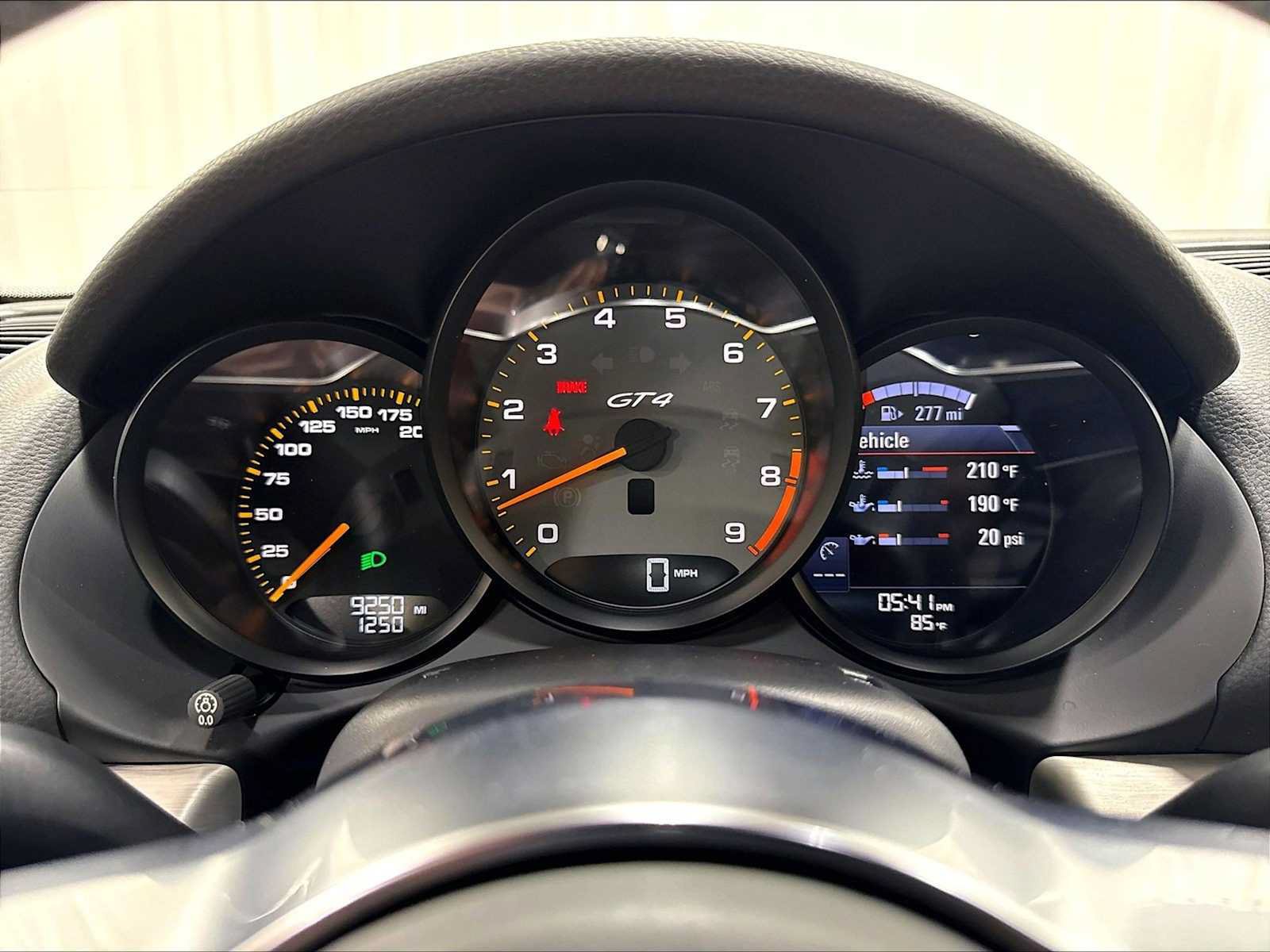 Used 2016 Porsche Cayman GT4 RWD image 22